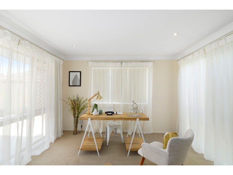 30 Bergamont Street, Elanora QLD 4221