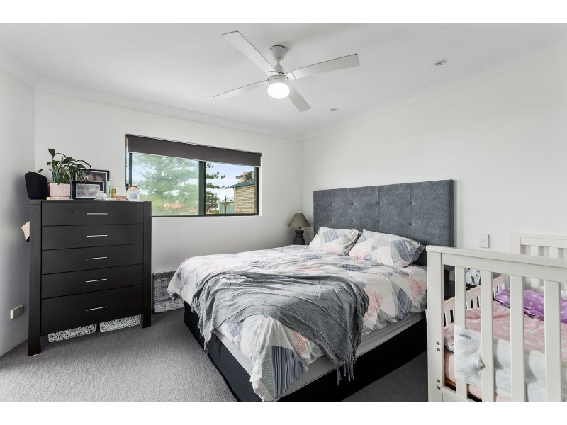 11/1064 Gold Coast Highway, Palm Beach QLD 4221