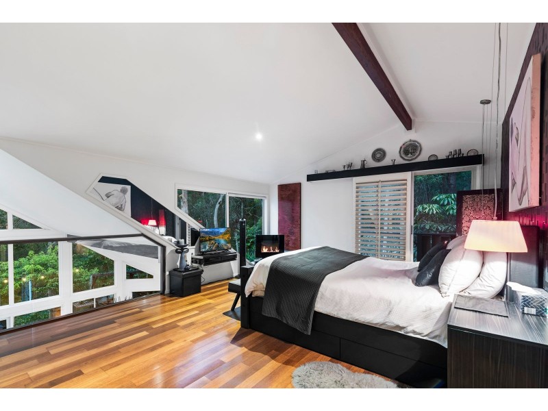 29 Calcita Avenue, Elanora QLD 4221