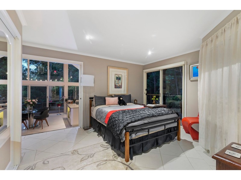 29 Calcita Avenue, Elanora QLD 4221