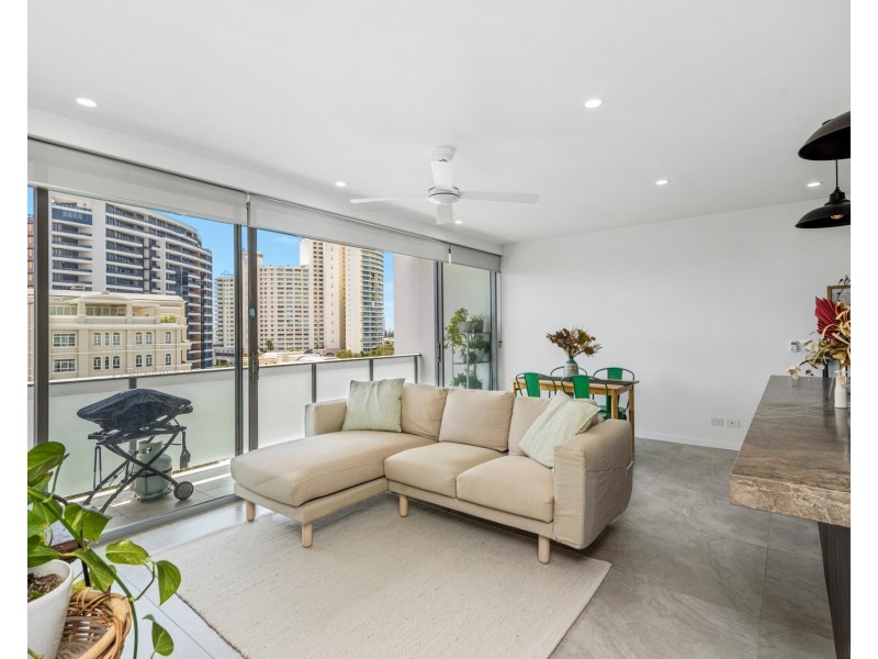 805/30 Brighton Parade, Southport QLD 4215