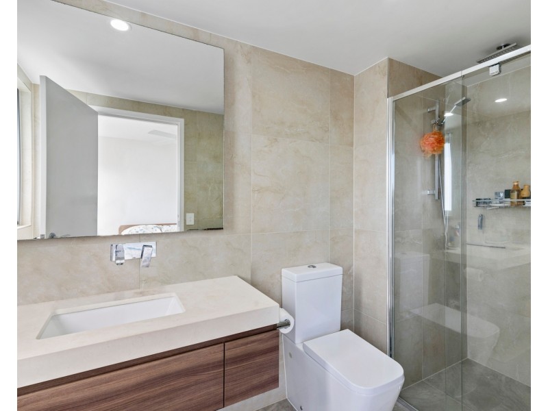 805/30 Brighton Parade, Southport QLD 4215