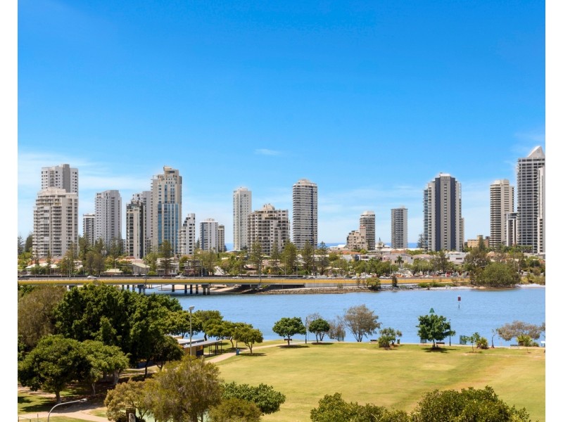 805/30 Brighton Parade, Southport QLD 4215