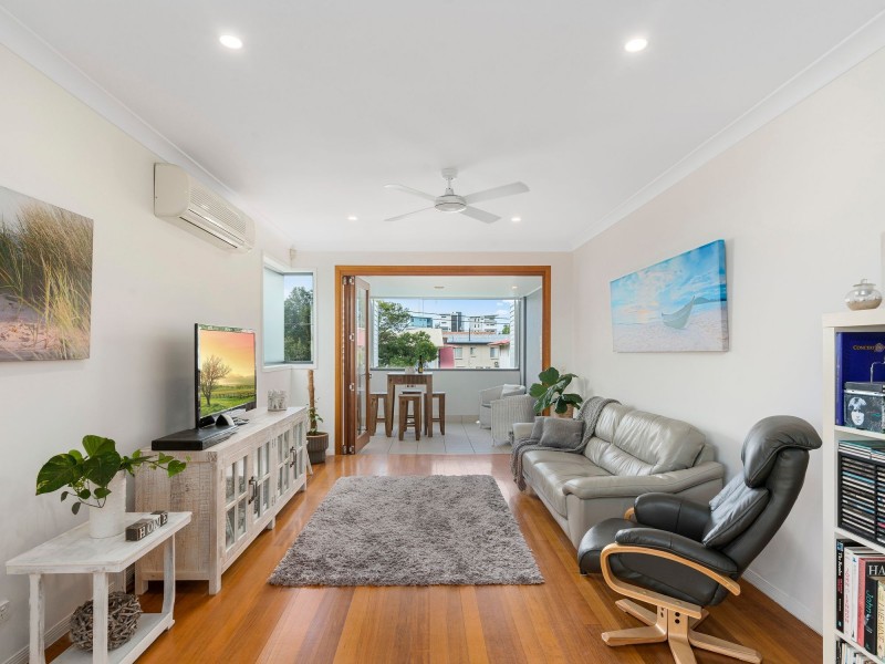 2/438 Cypress Terrace, Palm Beach QLD 4221