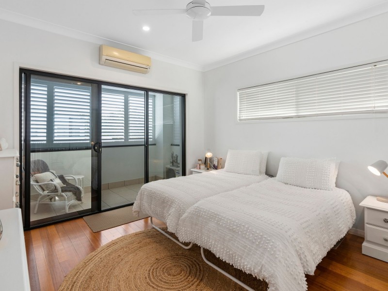 2/438 Cypress Terrace, Palm Beach QLD 4221