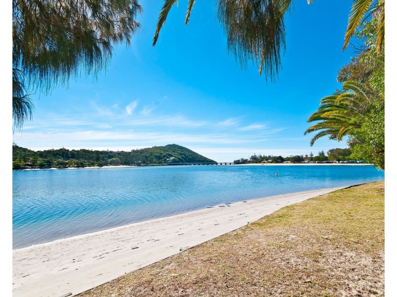 4/6 Mawarra Street, Palm Beach QLD 4221