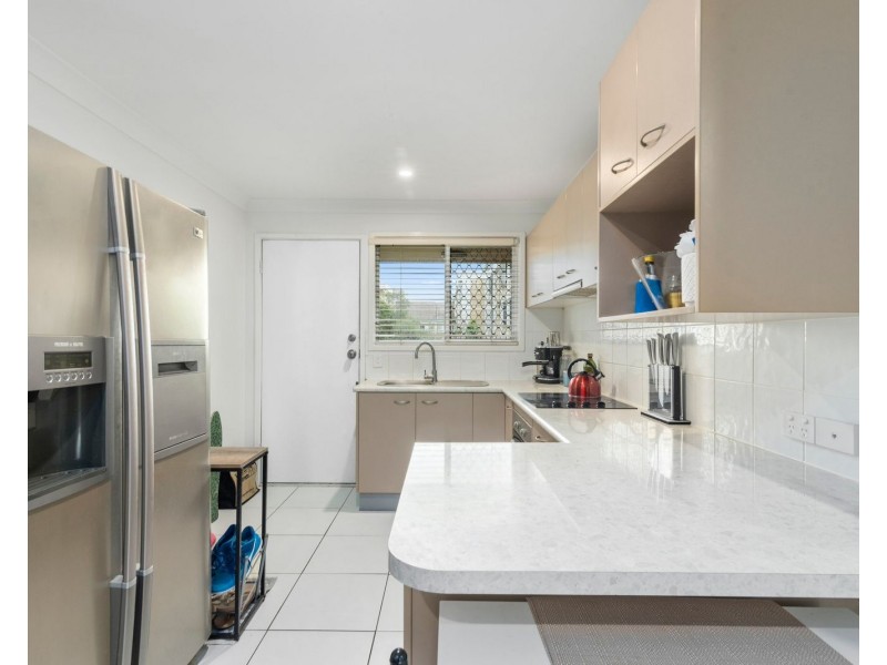 4/6 Mawarra Street, Palm Beach QLD 4221