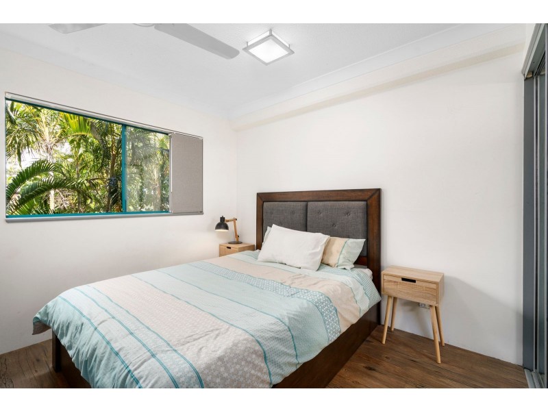 18/22 – 26 Anne Avenue, Broadbeach QLD 4218