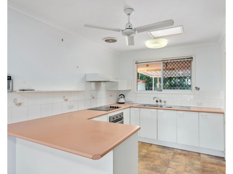 39 Denawen St, Palm Beach QLD 4221