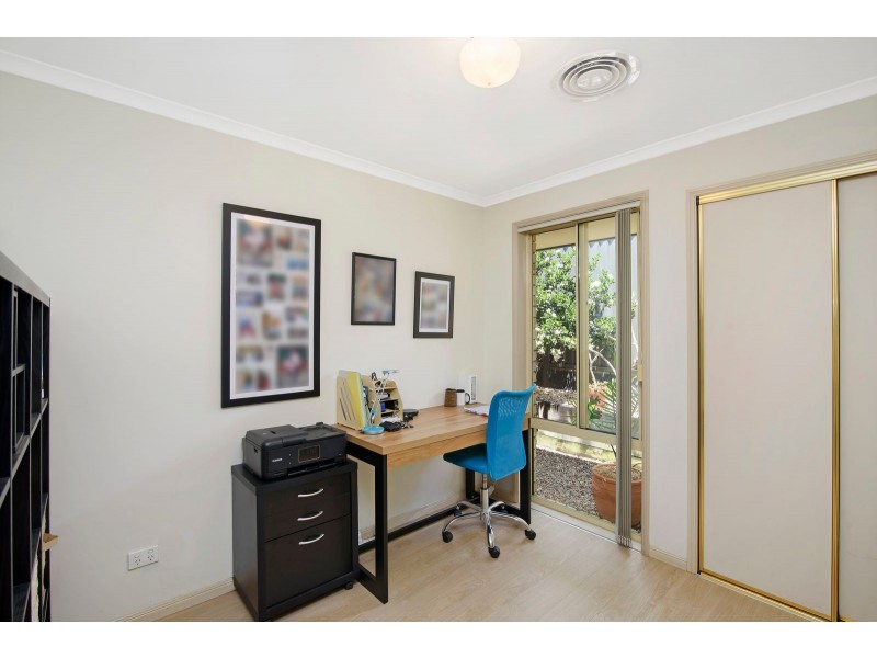 2 Grandis Court, Elanora QLD 4221