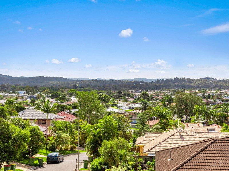 1/16 Carilla Place, Elanora QLD 4221