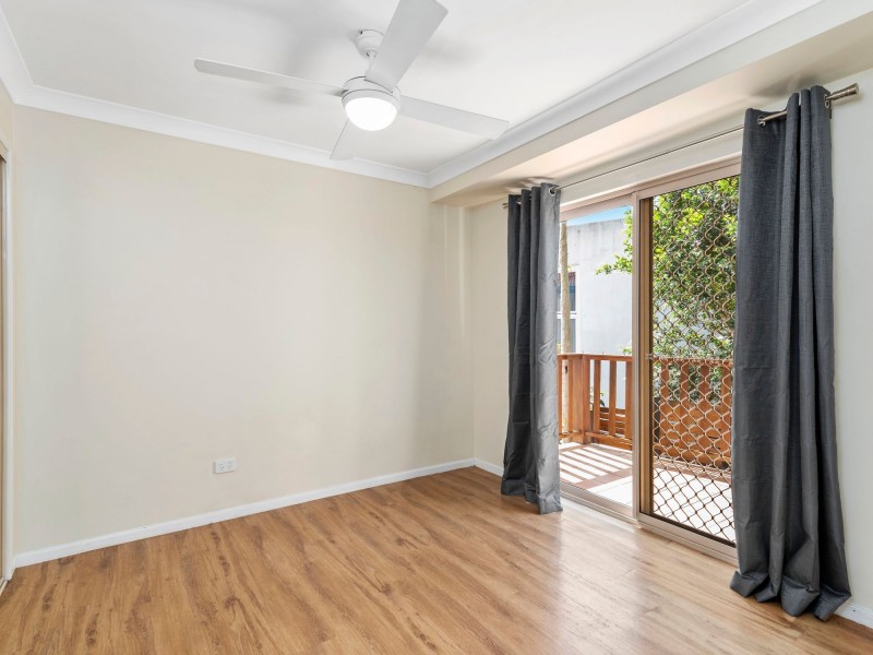 1/16 Carilla Place, Elanora QLD 4221