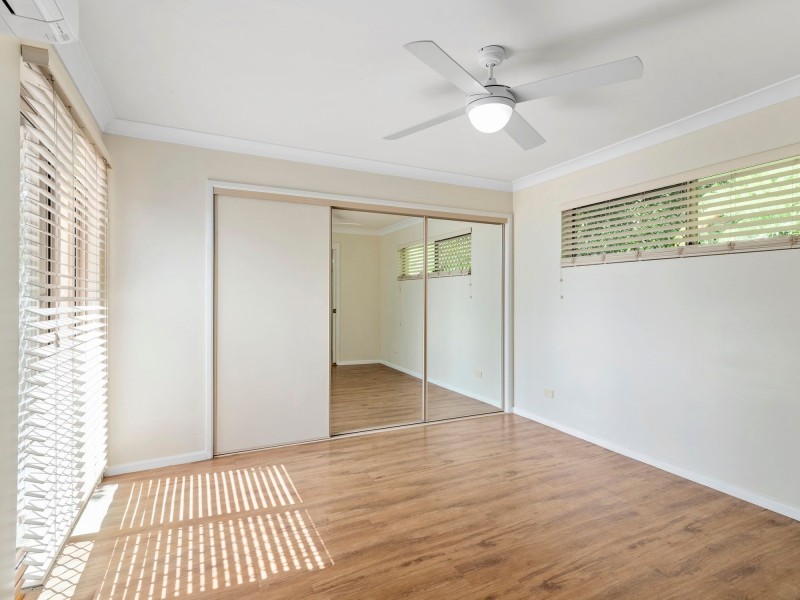 1/16 Carilla Place, Elanora QLD 4221