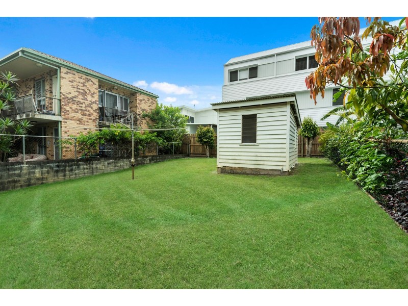17 Twenty Third Avenue, Palm Beach QLD 4221