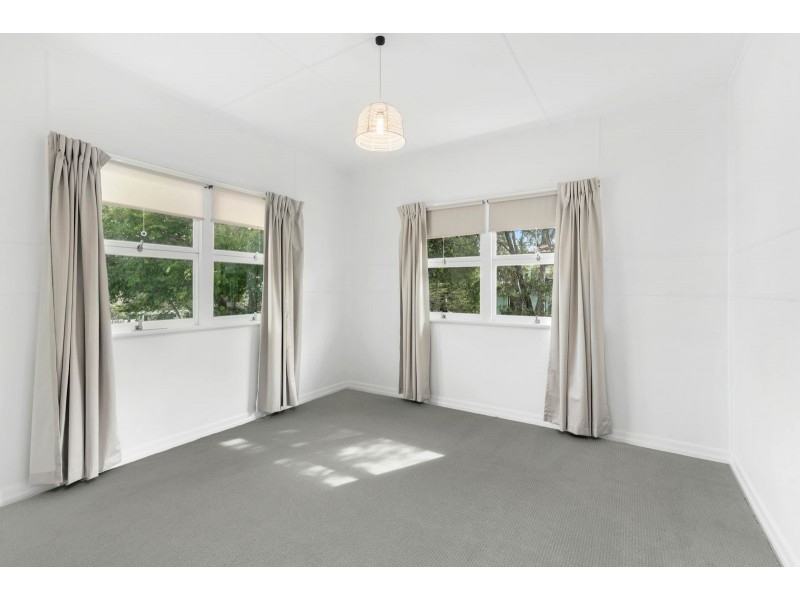 17 Twenty Third Avenue, Palm Beach QLD 4221