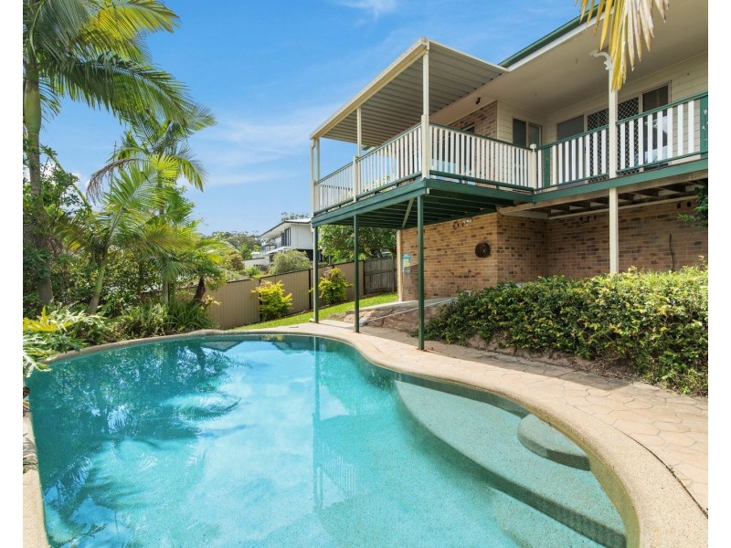 24 Robinson Place, Currumbin Waters QLD 4223