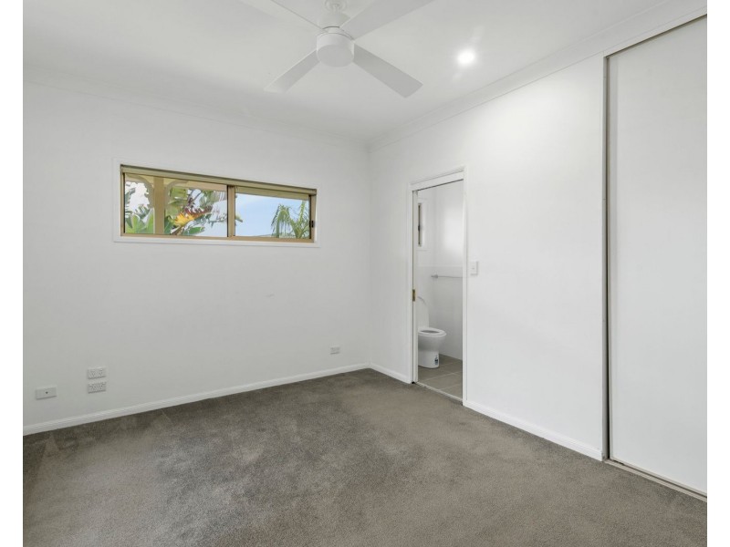 24 Robinson Place, Currumbin Waters QLD 4223