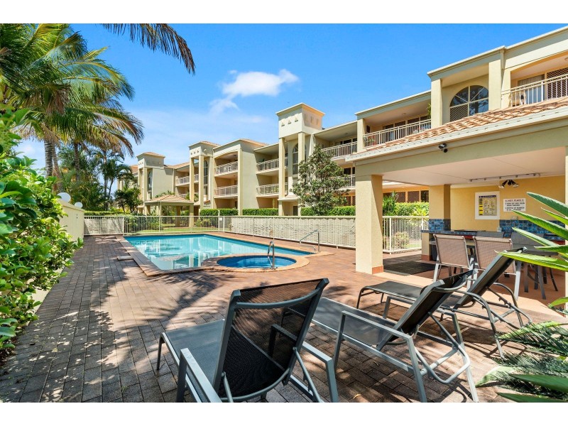 6/1198 Gold Coast Highway, Palm Beach QLD 4221