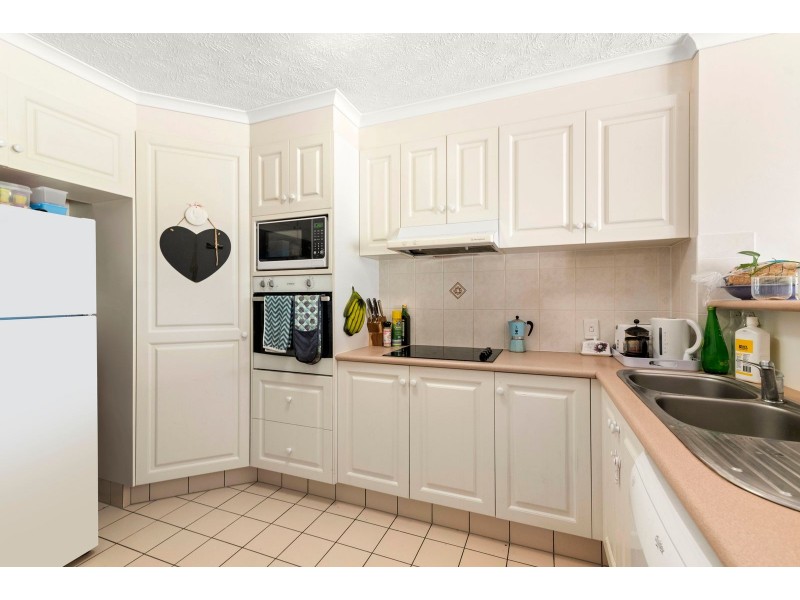 6/1198 Gold Coast Highway, Palm Beach QLD 4221