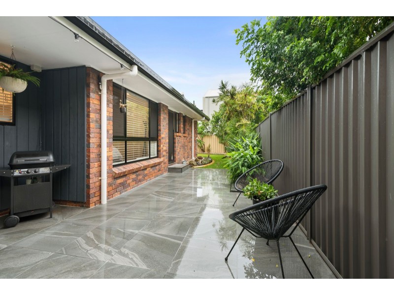 2/125 Townson Avenue, Palm Beach QLD 4221