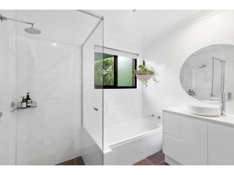 2/125 Townson Avenue, Palm Beach QLD 4221