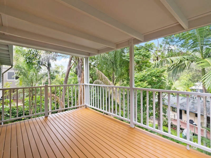 1 Aethalia Street, Currumbin Waters QLD 4223