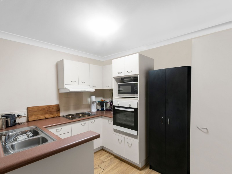 16/15 Simpsons Road, Elanora QLD 4221