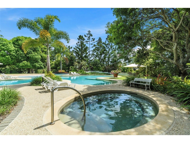 4137/380 Ross Street  ‘Royal Pines Resort’, Benowa QLD 4217