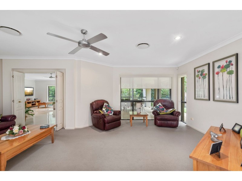 8 Acmena Court, Elanora QLD 4221