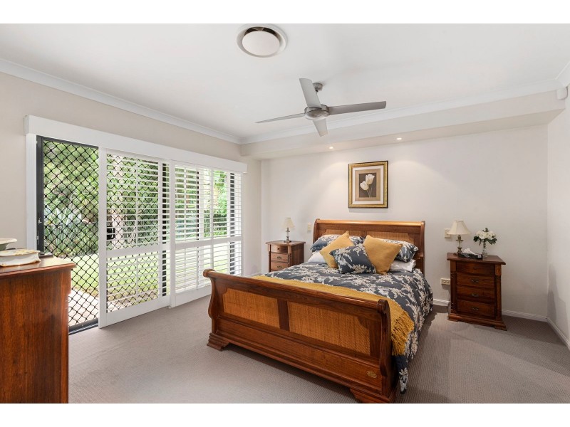 8 Acmena Court, Elanora QLD 4221