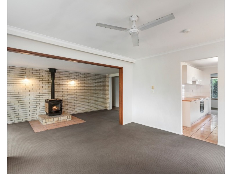 2 Marlin Court, Palm Beach QLD 4221