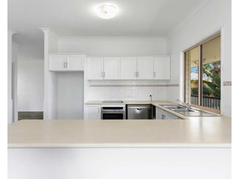 24 Robinson Place, Currumbin Waters QLD 4223