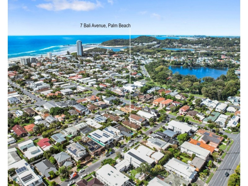 7 Bali Avenue, Palm Beach QLD 4221