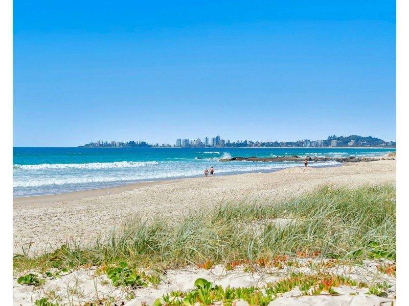 7 Bali Avenue, Palm Beach QLD 4221