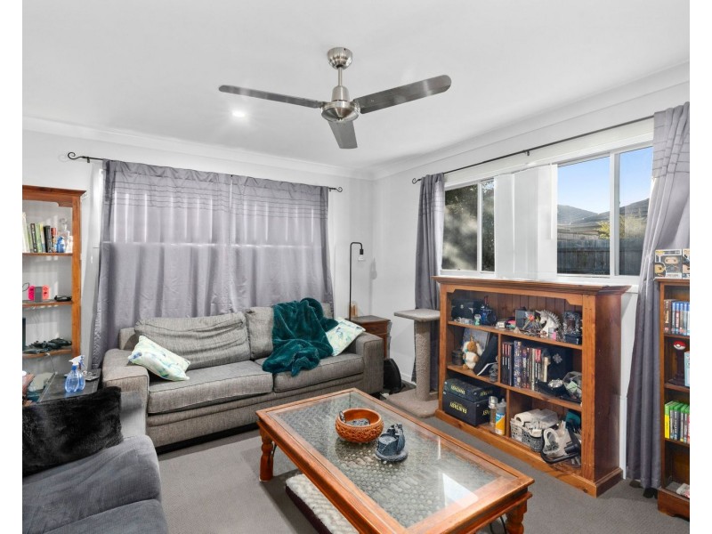 5 Woodrose Circuit, Pimpama QLD 4209