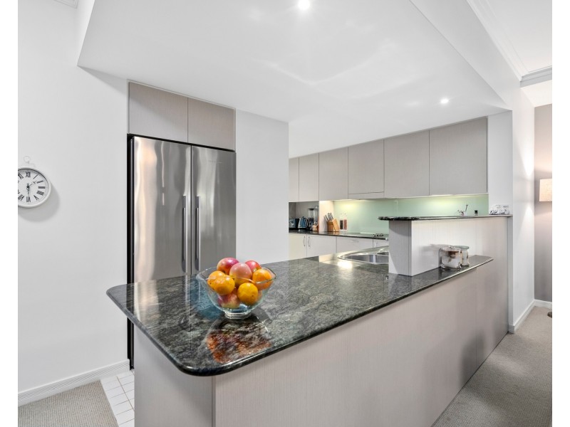 4108 Archer Hill Drive, Benowa QLD 4217