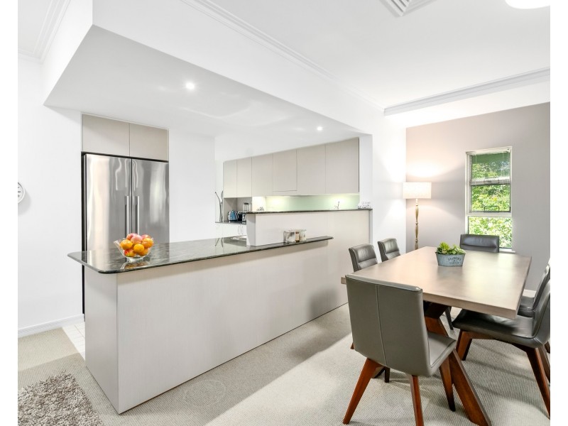 4108 Archer Hill Drive, Benowa QLD 4217