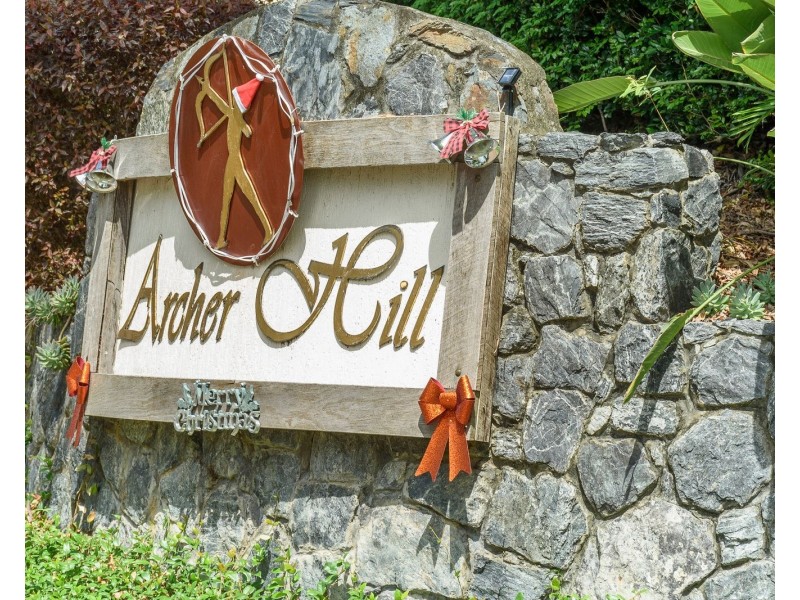 4122 Archer Hill Drive, Benowa QLD 4217