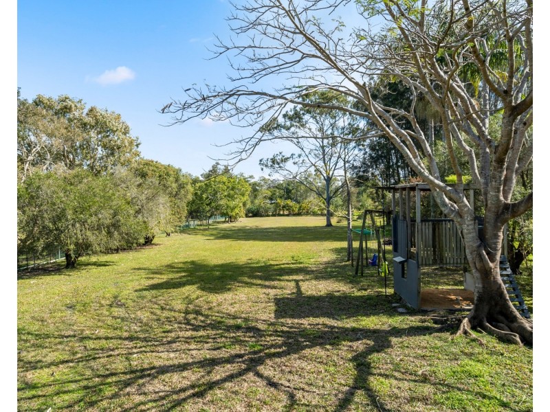 19 Daffodil Street, Tallebudgera QLD 4228