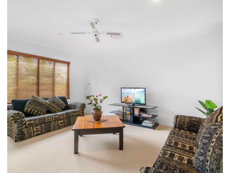 10 Acmena Ct, Elanora QLD 4221