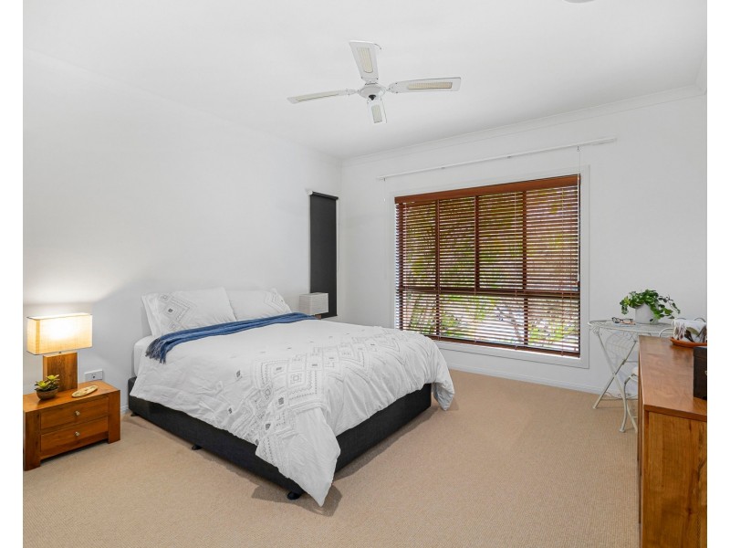 10 Acmena Ct, Elanora QLD 4221