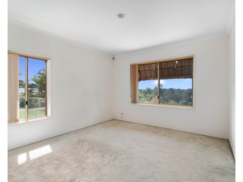 11 Ryfield Road, Carrara QLD 4211
