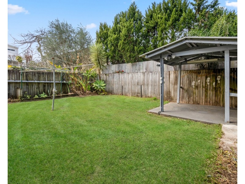 1/12 Twenty Seventh Avenue, Palm Beach QLD 4221