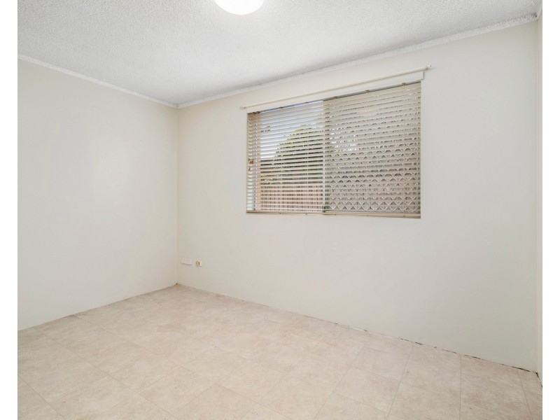 1/12 Twenty Seventh Avenue, Palm Beach QLD 4221