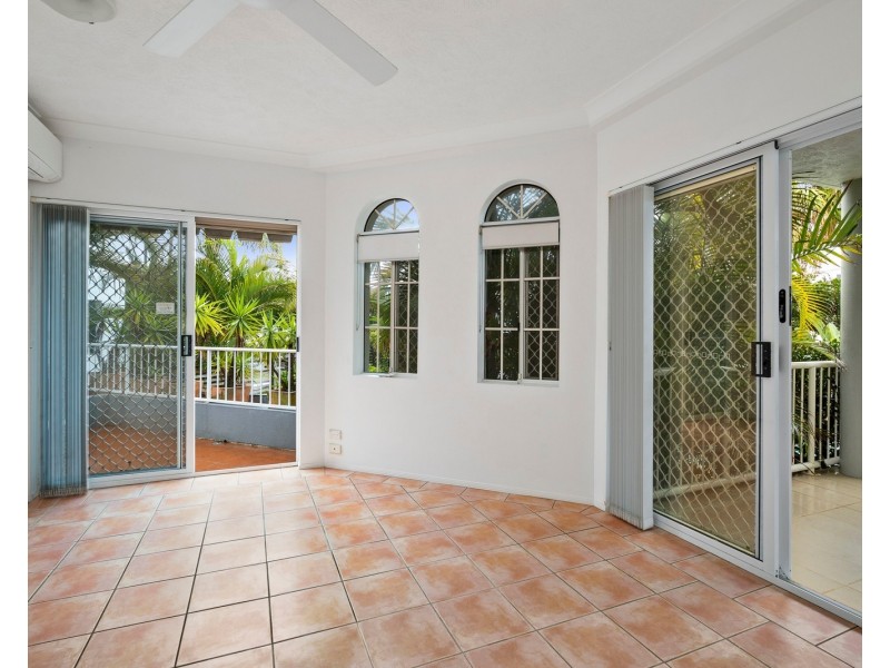 1/12 – 14 Venice Street, Mermaid Beach QLD 4218