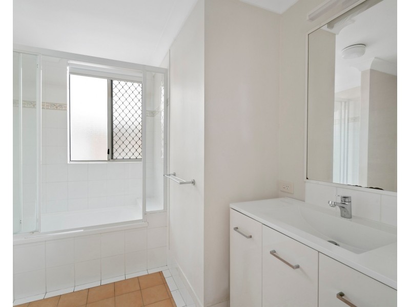1/12 – 14 Venice Street, Mermaid Beach QLD 4218