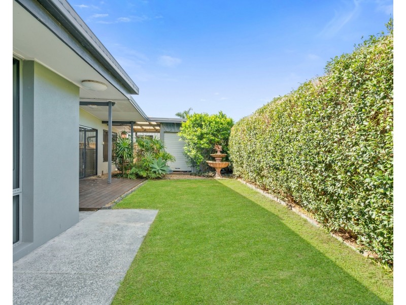 42 Dogwood Drive, Palm Beach QLD 4221