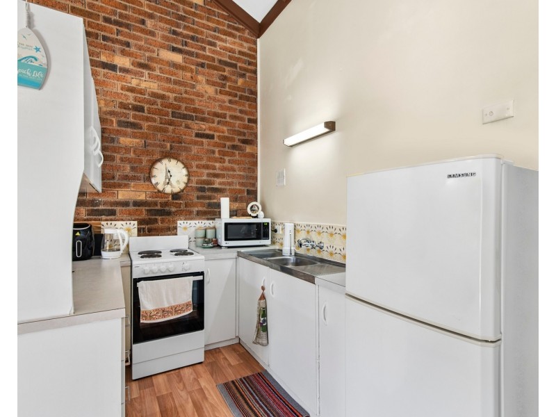 2/7 Bali Avenue, Palm Beach QLD 4221