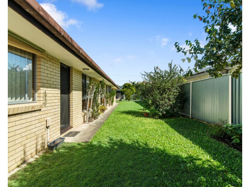2/7 Bali Avenue, Palm Beach QLD 4221