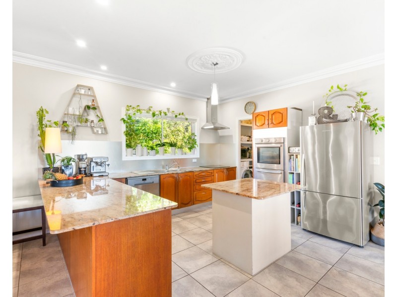17 Sellin Place, Currumbin Waters QLD 4223